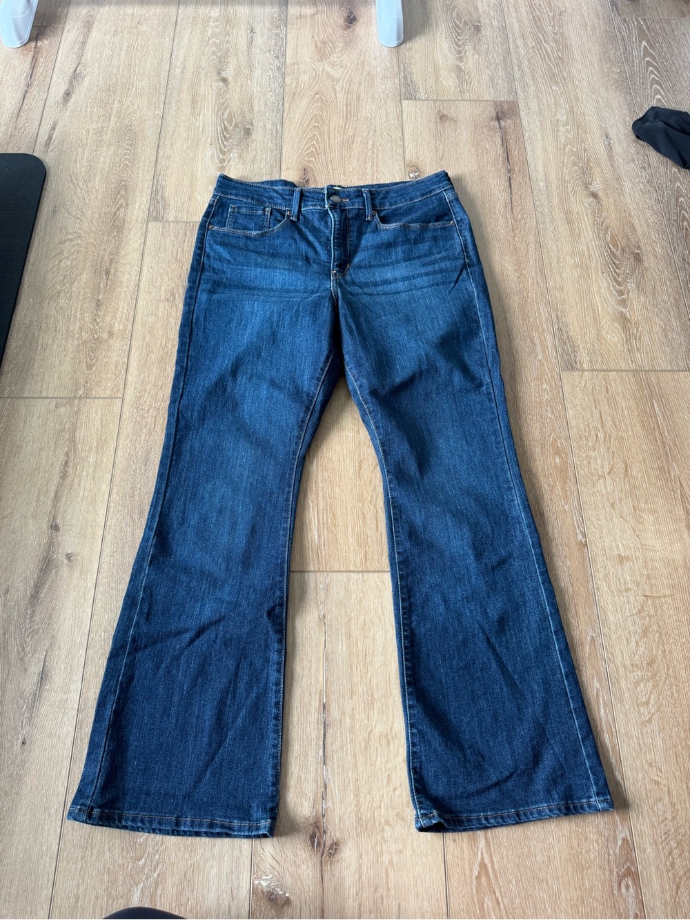 Signature By Levi Strauss & Co Womens Mid Rise Bootcut Jeans Size 10 Blue